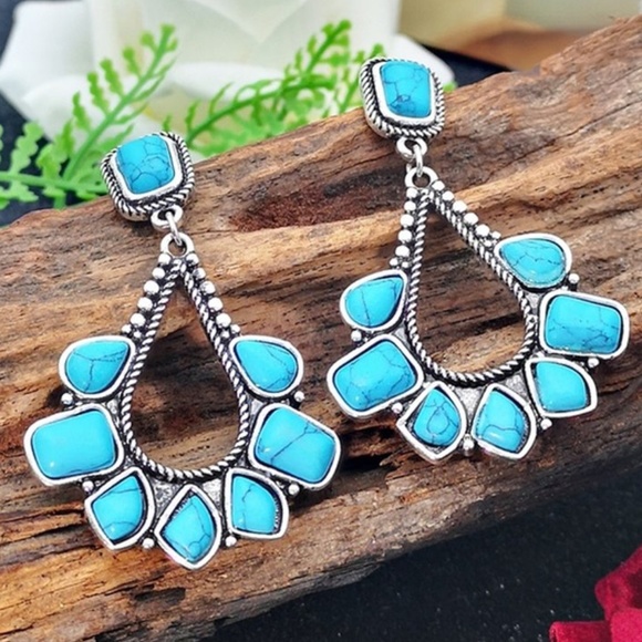 Retro-exaggerated silver Turquoise Earrings - Picture 3 of 5